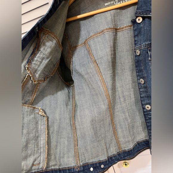Women’s Denim Jacket - Picture 2 of 4